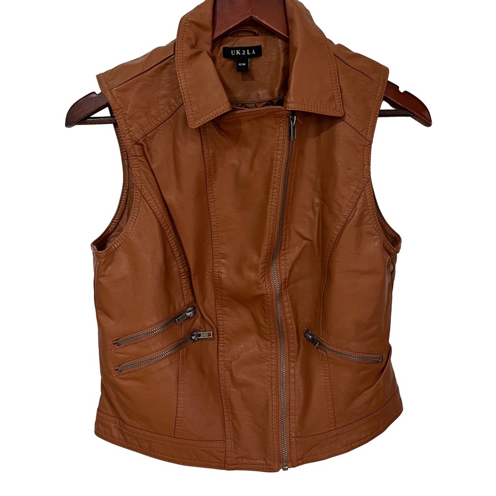 UK2LA tan color zipper closure vest size medium